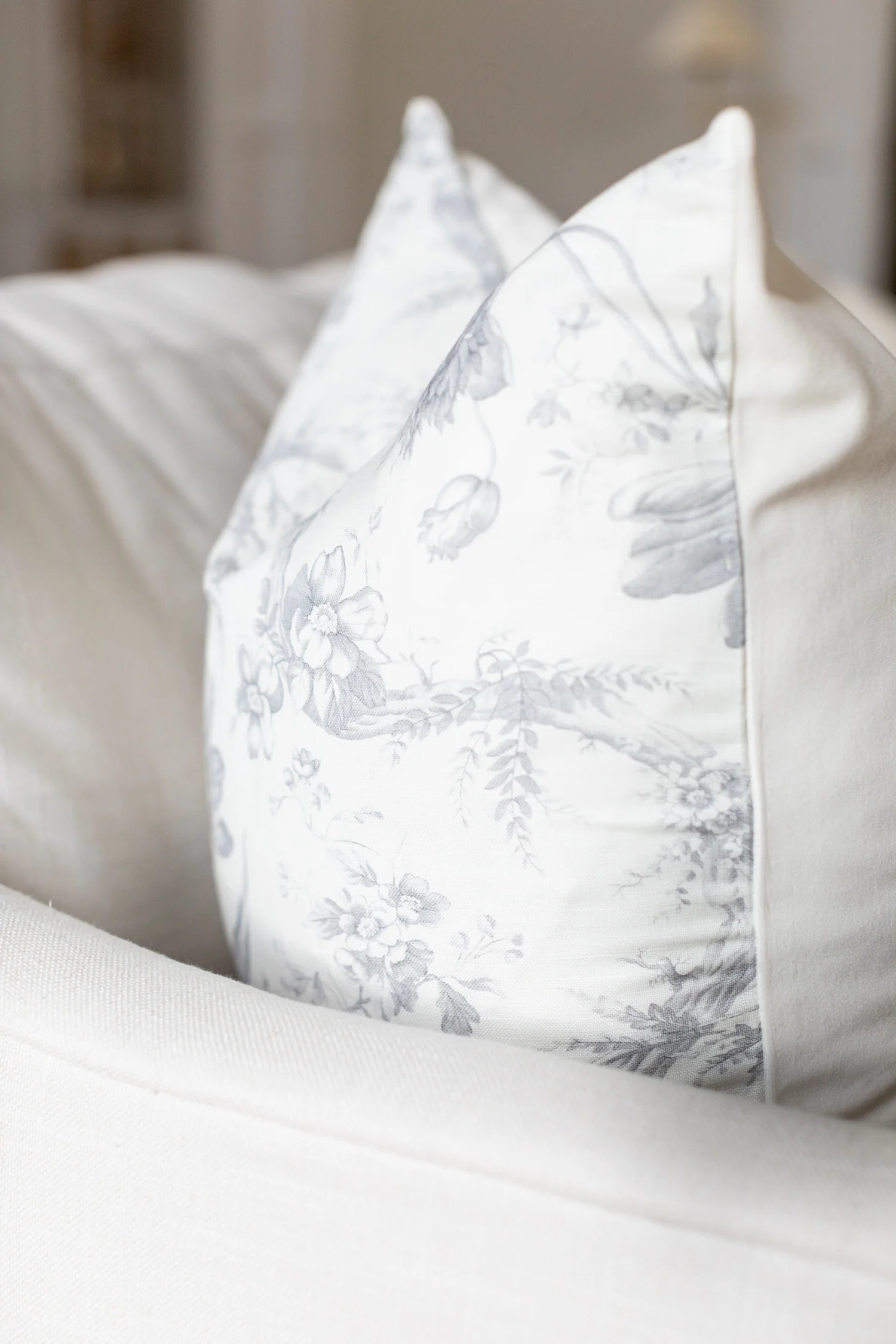 Charlotte Pillow Cover - Image 3