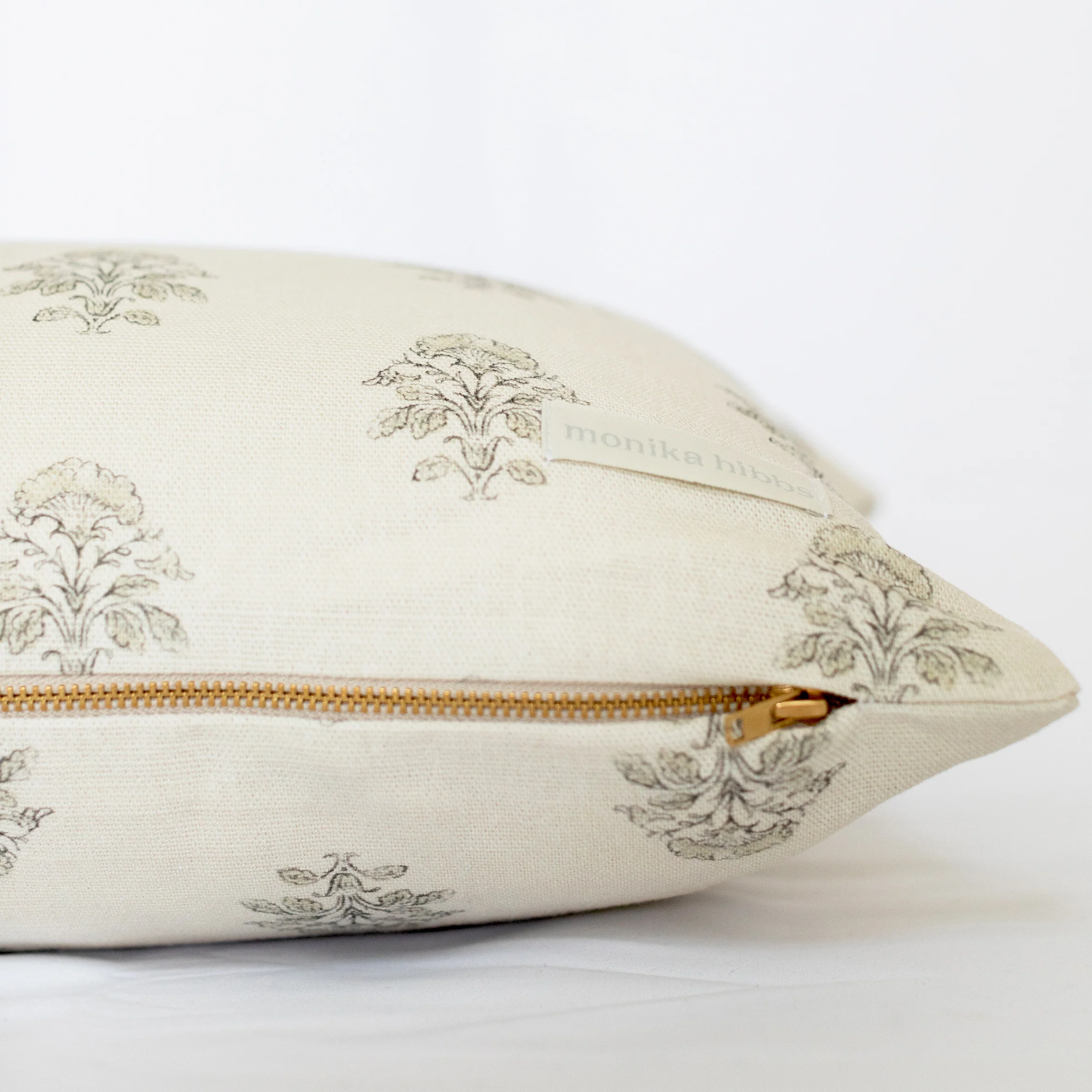Iris Pillow Cover - Vanilla - Image 2