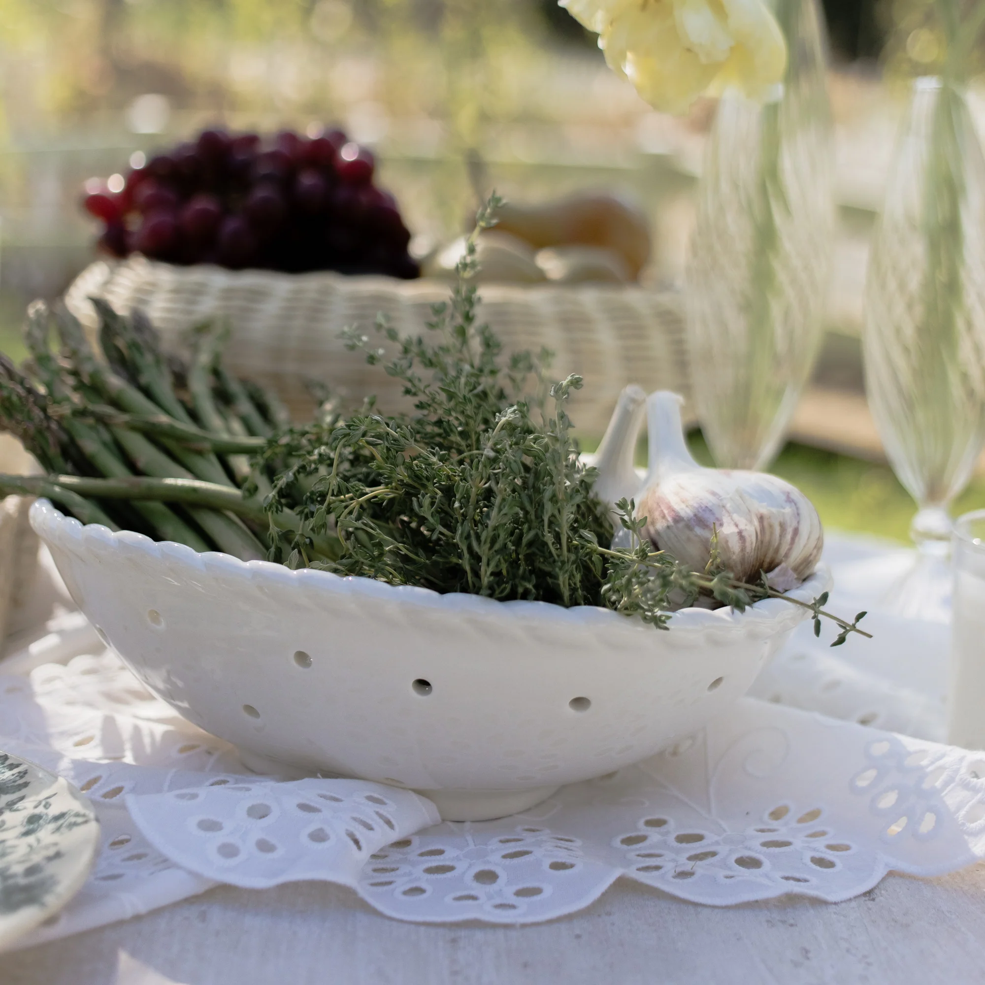 Maisie Stoneware Colander - Image 2