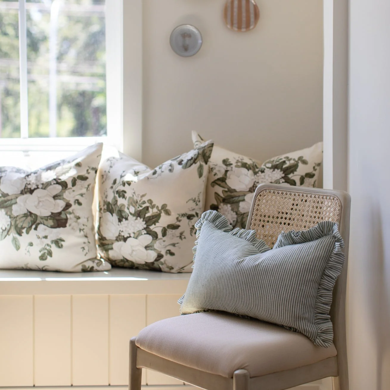 Sallie Ruffled Pillow Cover - Green - Image 3