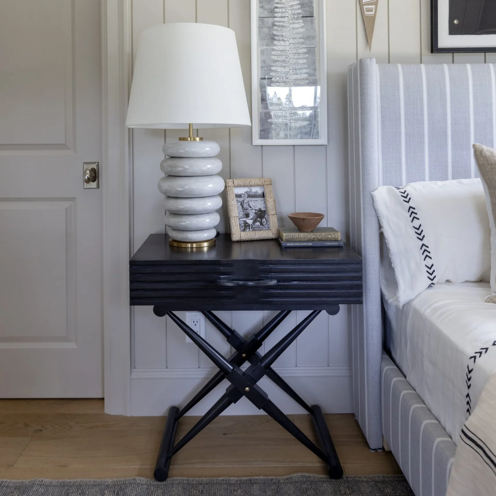 Zanta Nightstand - Pale Black - Image 5